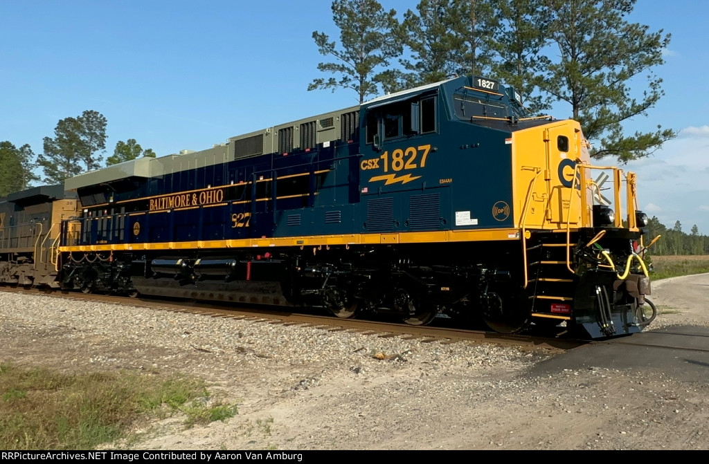 CSXT 1827 B&O Heritage (Roster Shot)